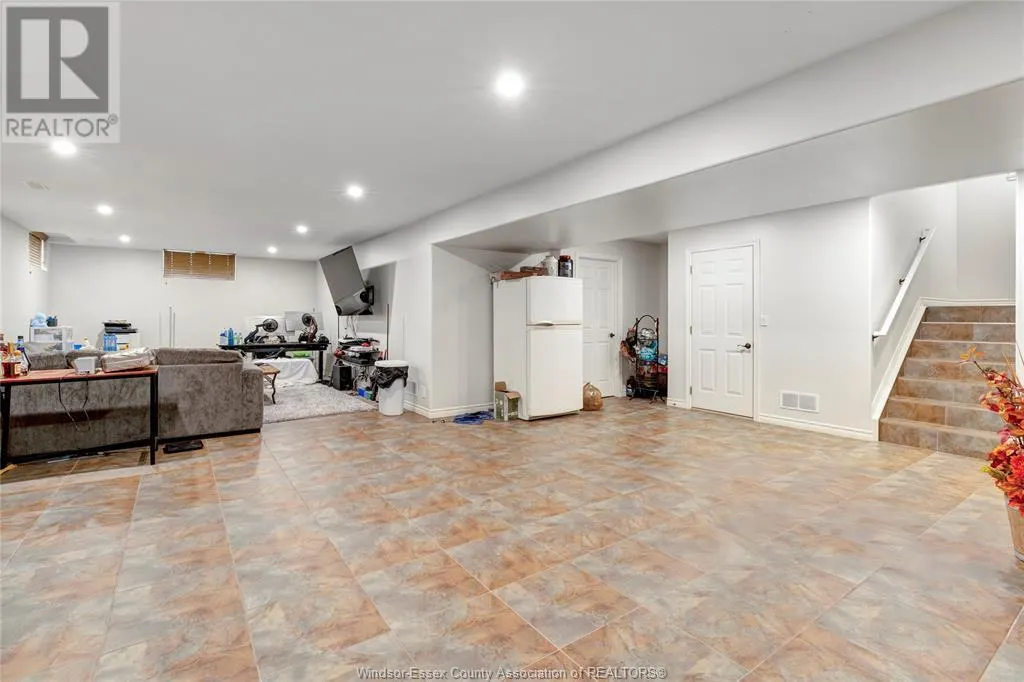 201 ELLISON AVENUE