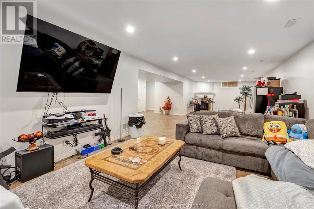 201 ELLISON AVENUE