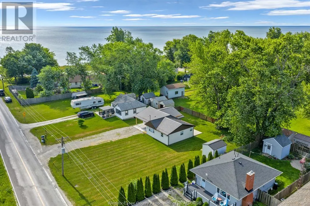2416 Fox Run ROAD