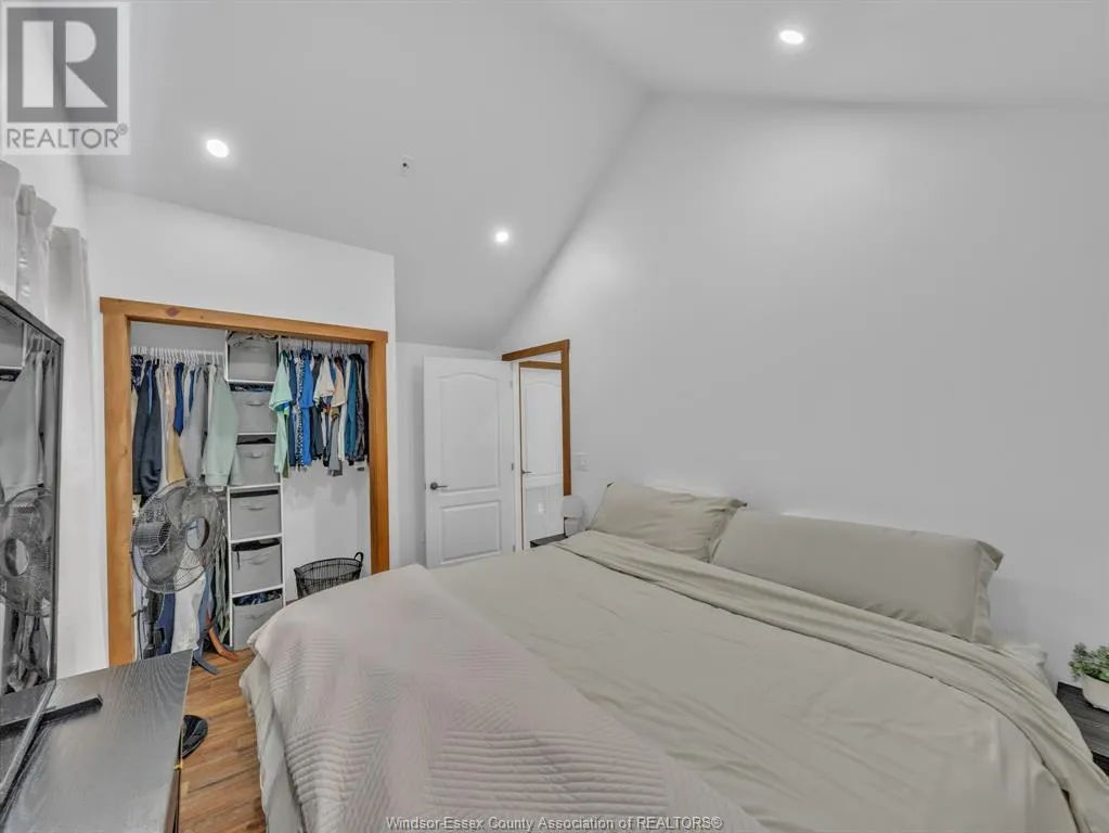 2416 Fox Run ROAD