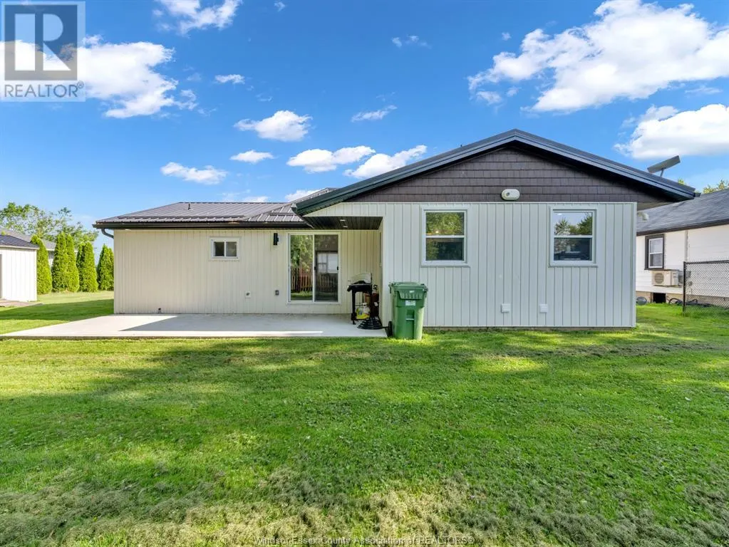 2416 Fox Run ROAD