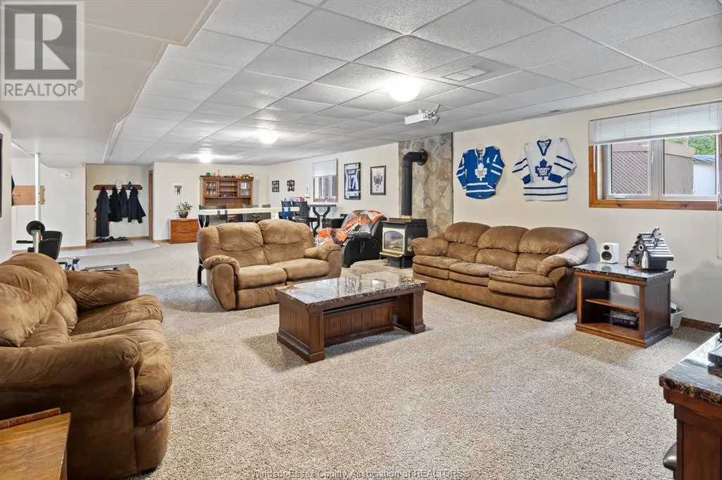 217 WOODLAND DRIVE