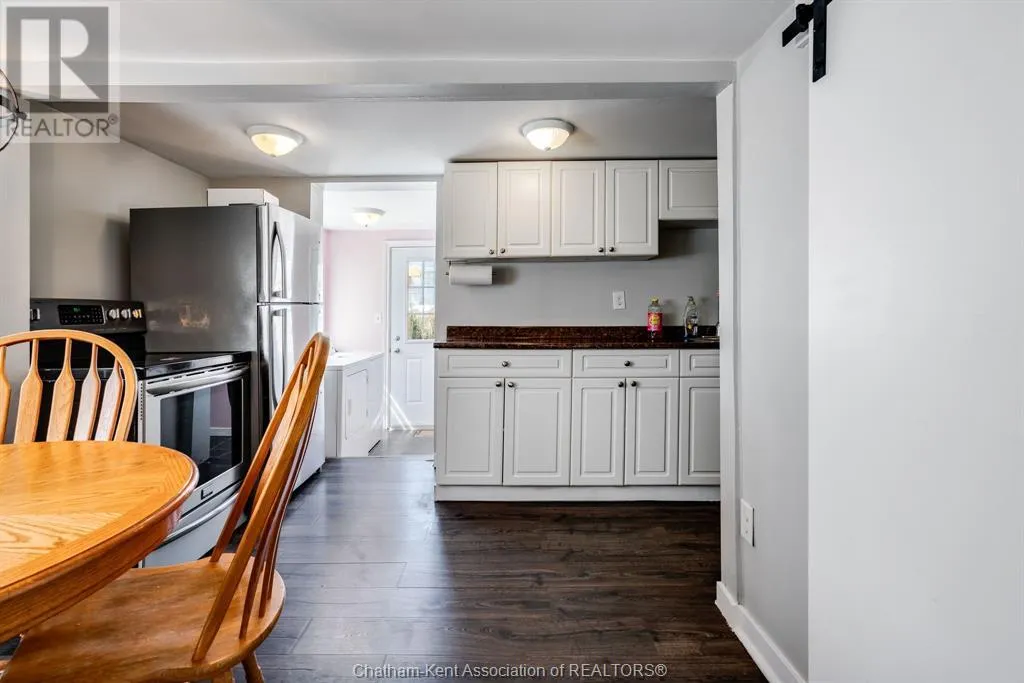 32 Degge STREET