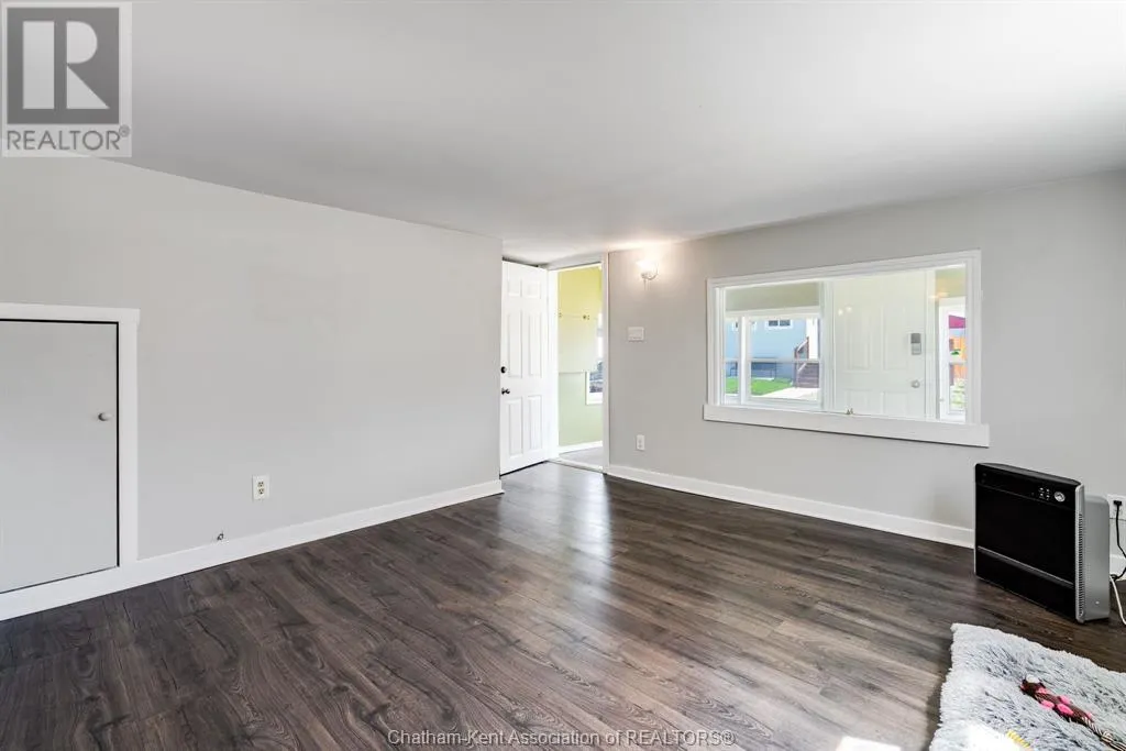 32 Degge STREET