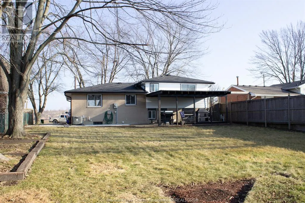440 FRYER STREET
