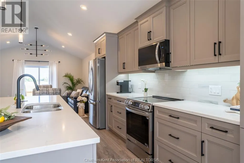 17 Baffin WAY