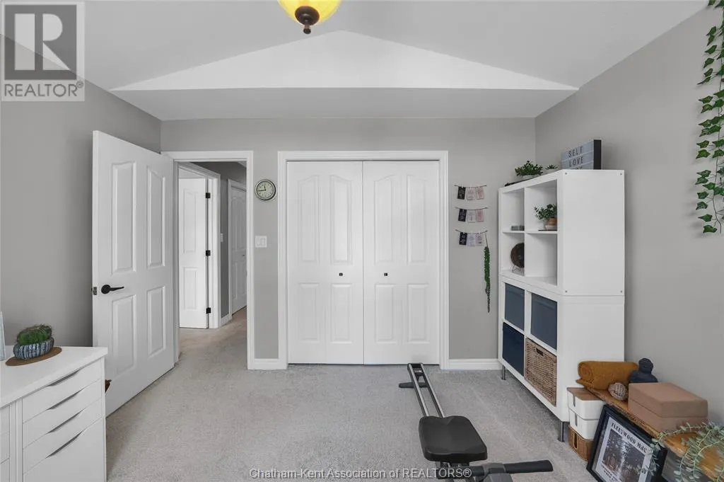 8 Briardene STREET