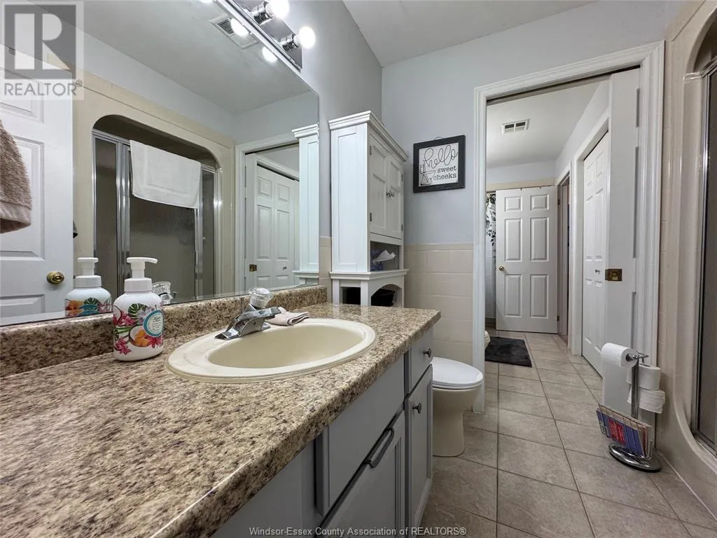3 ASHLEY CRESCENT