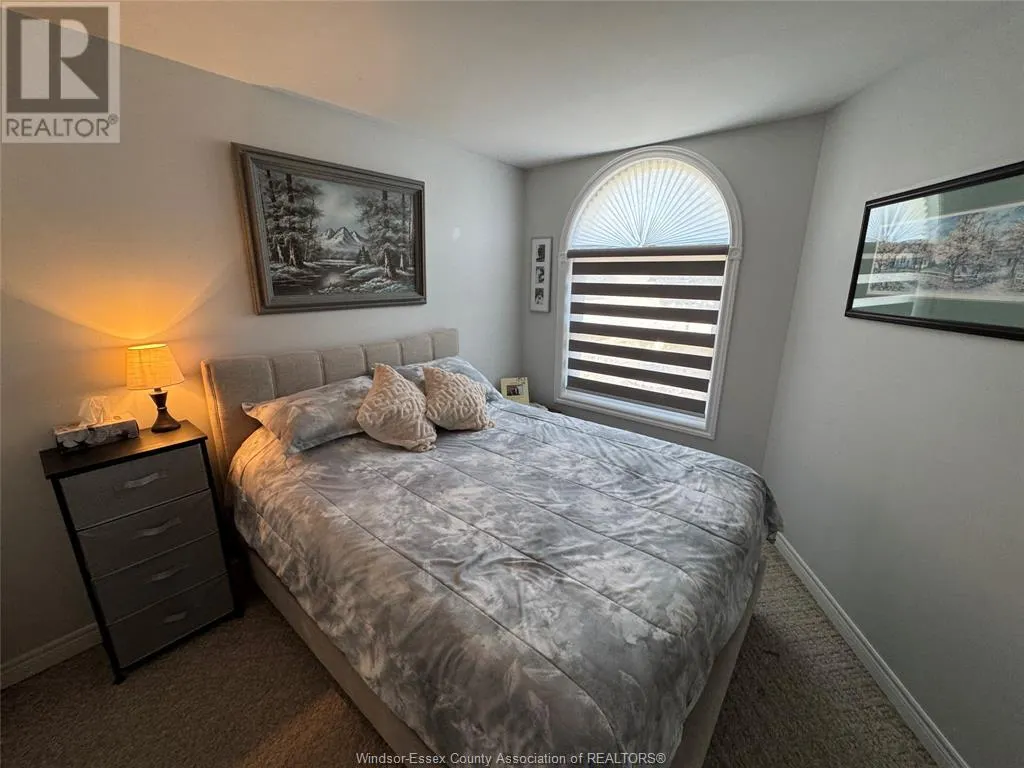 3 ASHLEY CRESCENT