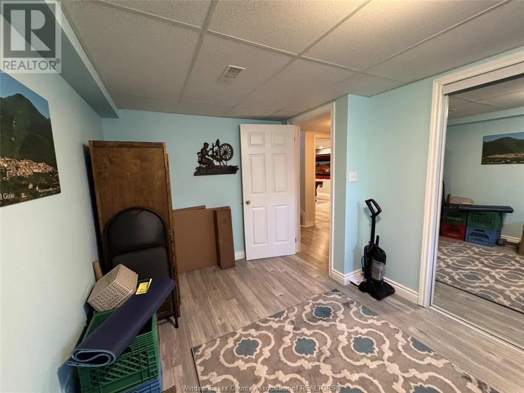 3 ASHLEY CRESCENT