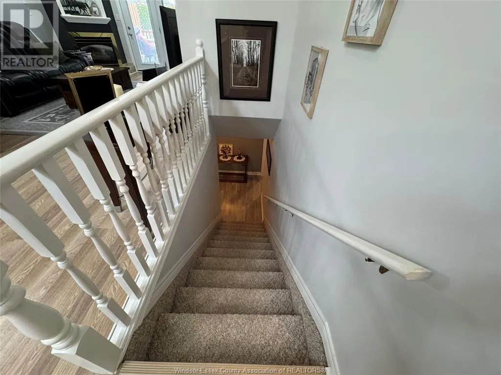 3 ASHLEY CRESCENT
