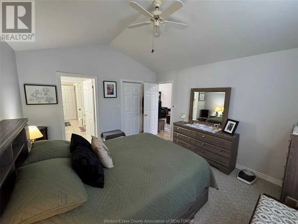 3 ASHLEY CRESCENT