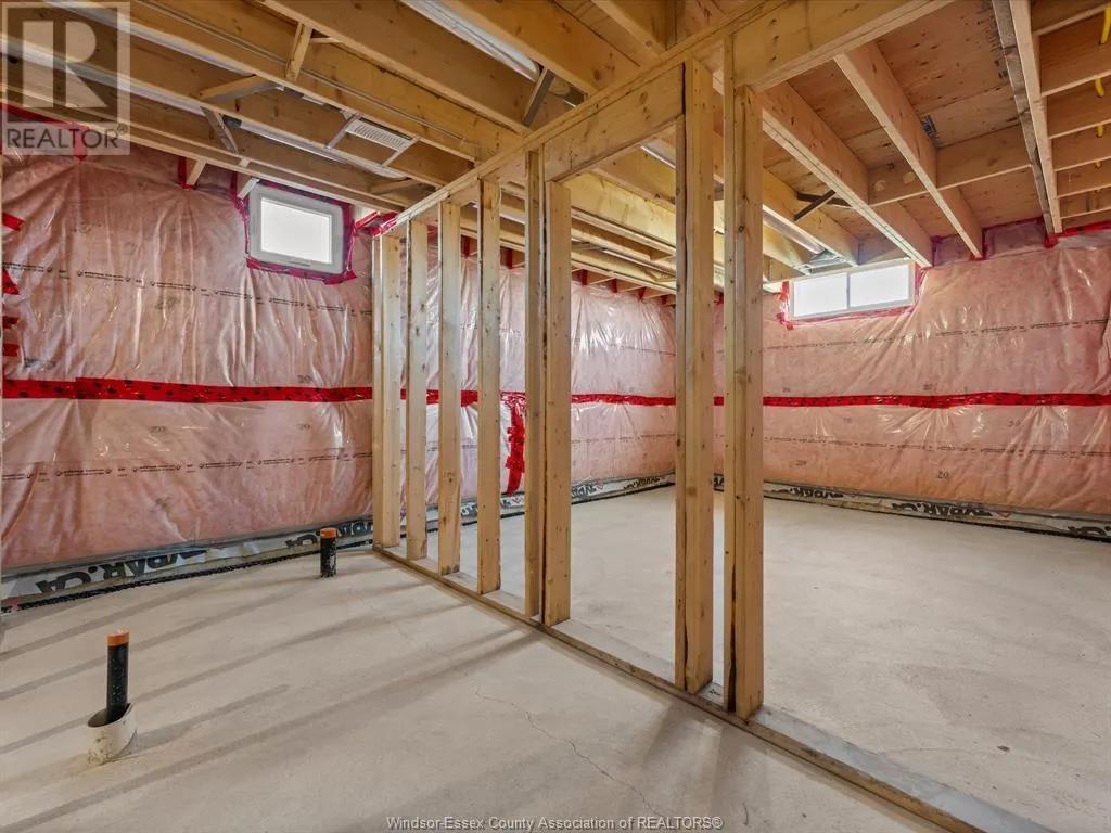 7588 Silverleaf LANE