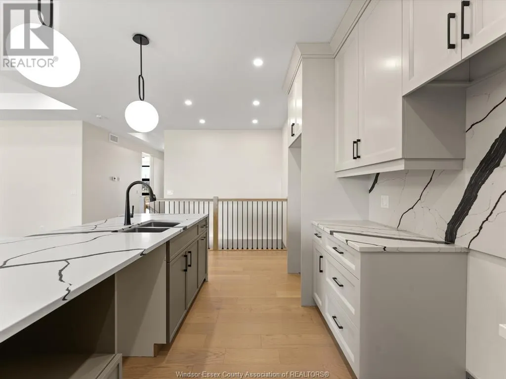 7588 Silverleaf LANE