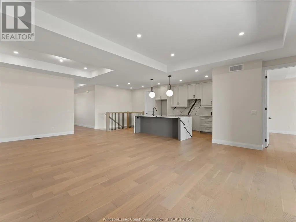 7588 Silverleaf LANE