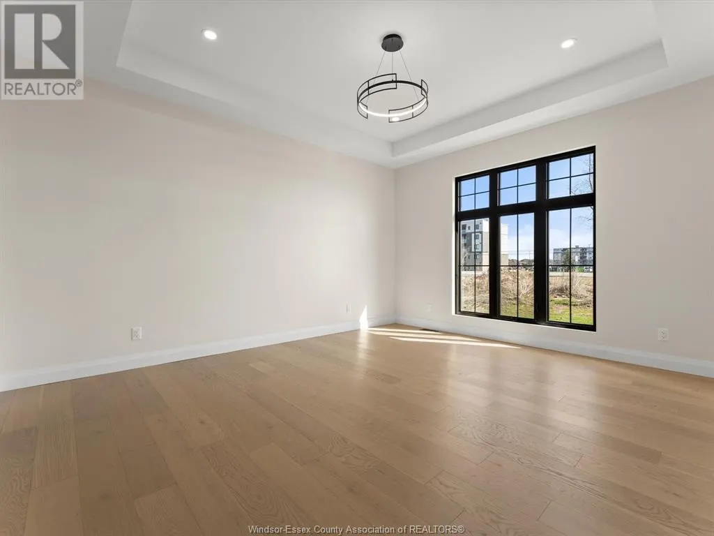 7588 Silverleaf LANE