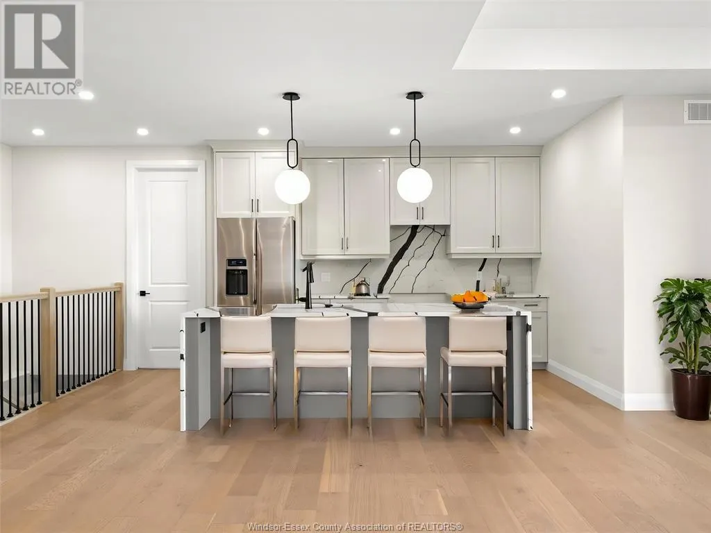 7588 Silverleaf LANE