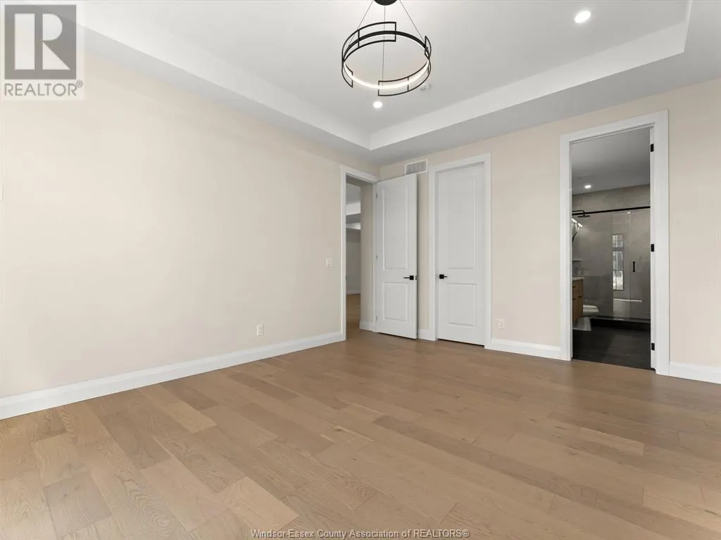 7588 Silverleaf LANE