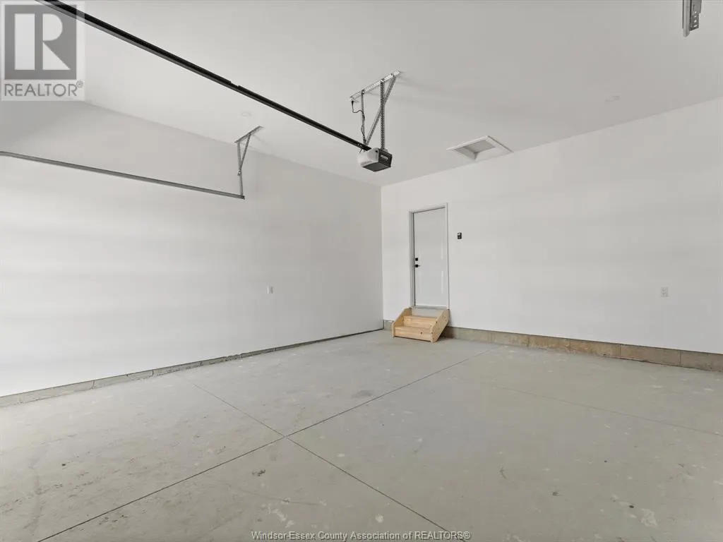 7588 Silverleaf LANE