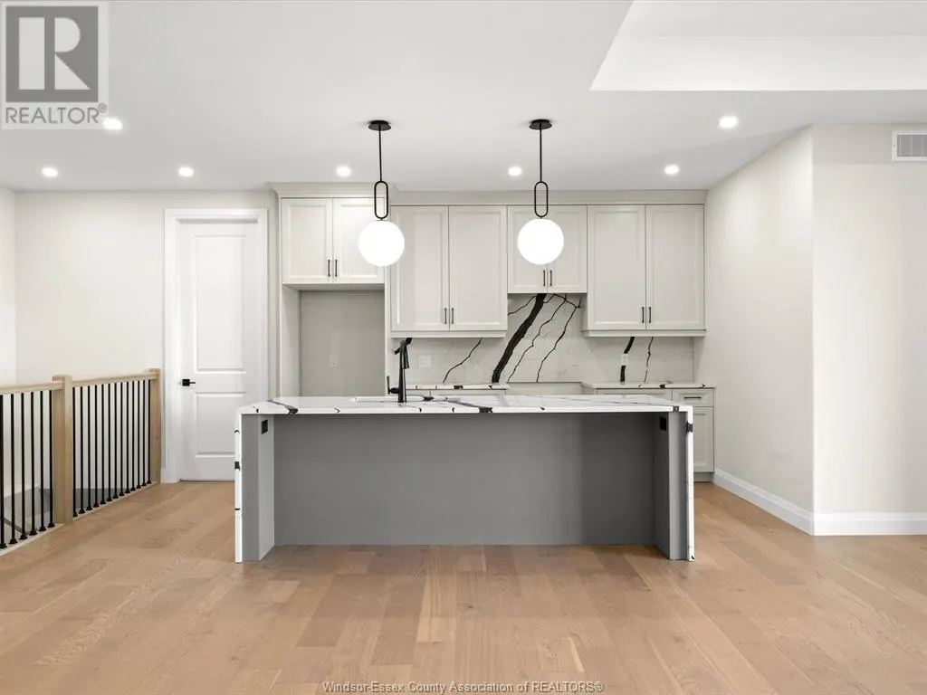 7588 Silverleaf LANE