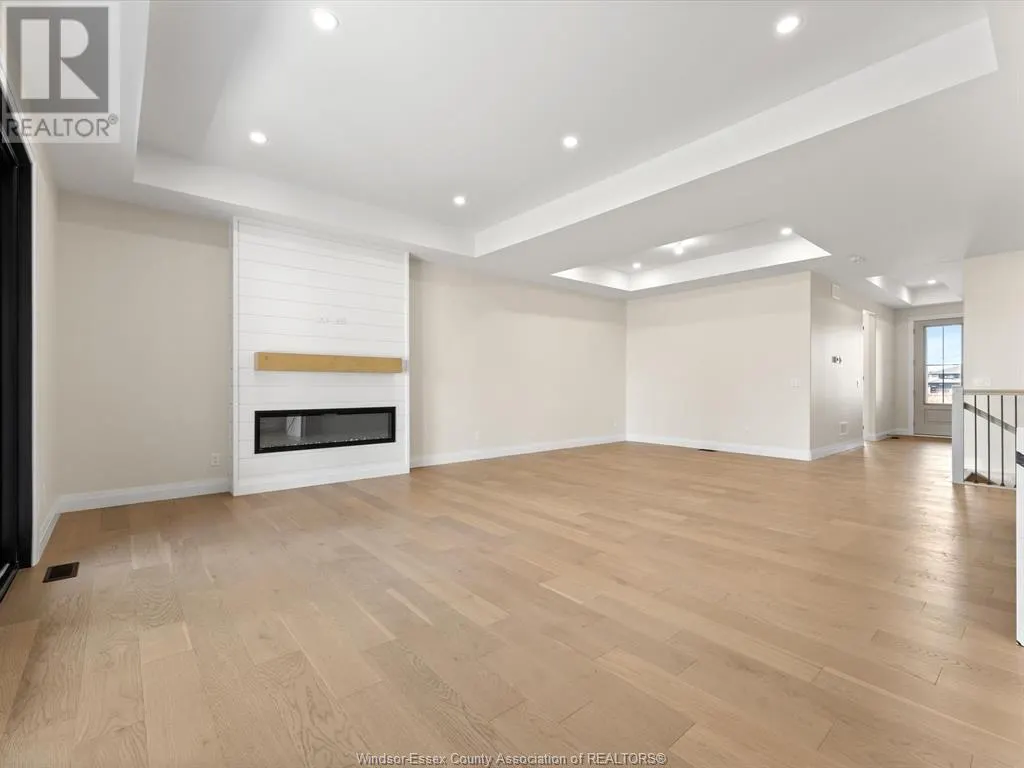 7588 Silverleaf LANE