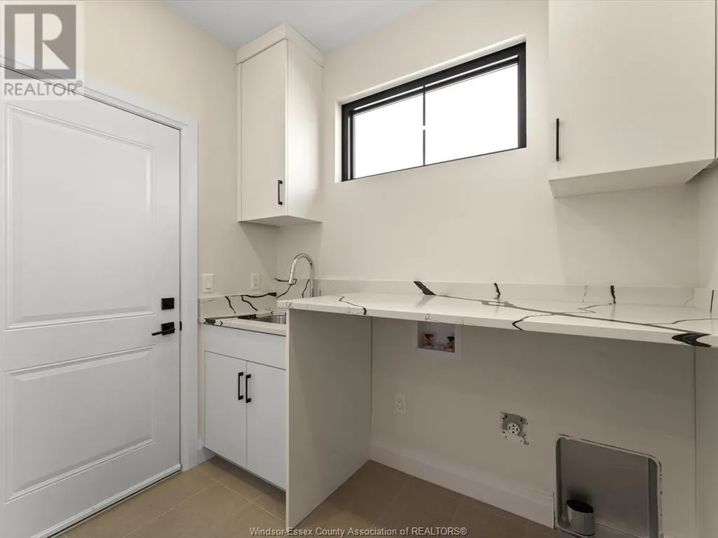 7588 Silverleaf LANE
