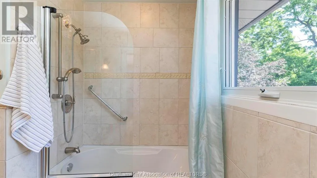 7678 TALBOT TRAIL West