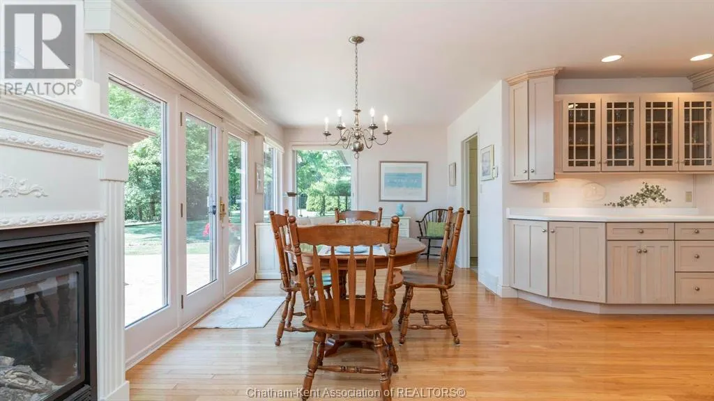 7678 TALBOT TRAIL West
