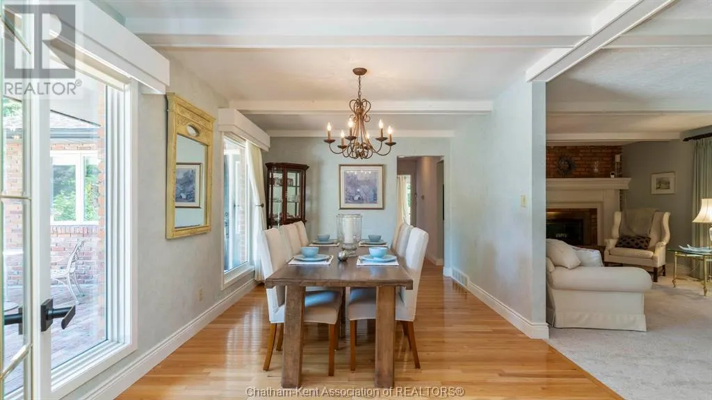 7678 TALBOT TRAIL West
