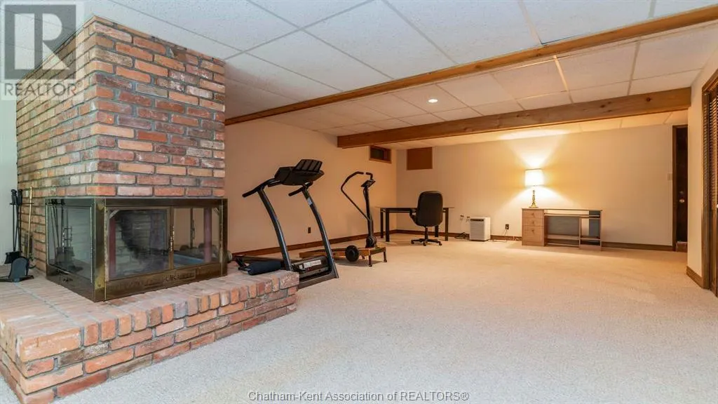7678 TALBOT TRAIL West
