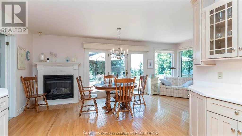 7678 TALBOT TRAIL West
