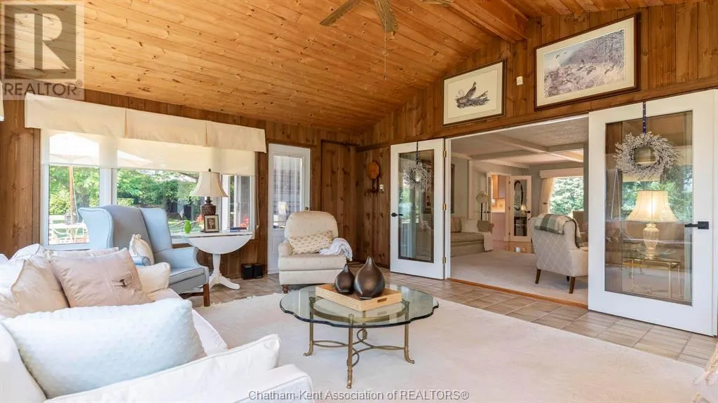 7678 TALBOT TRAIL West