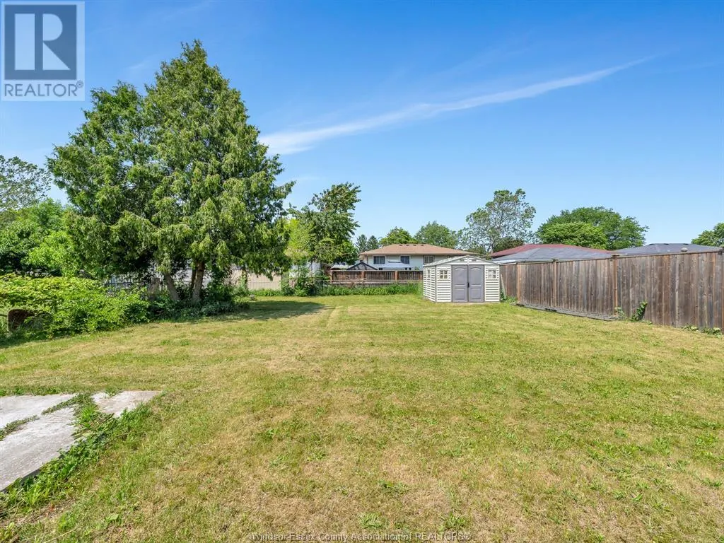 10670 LAMBETH ROAD