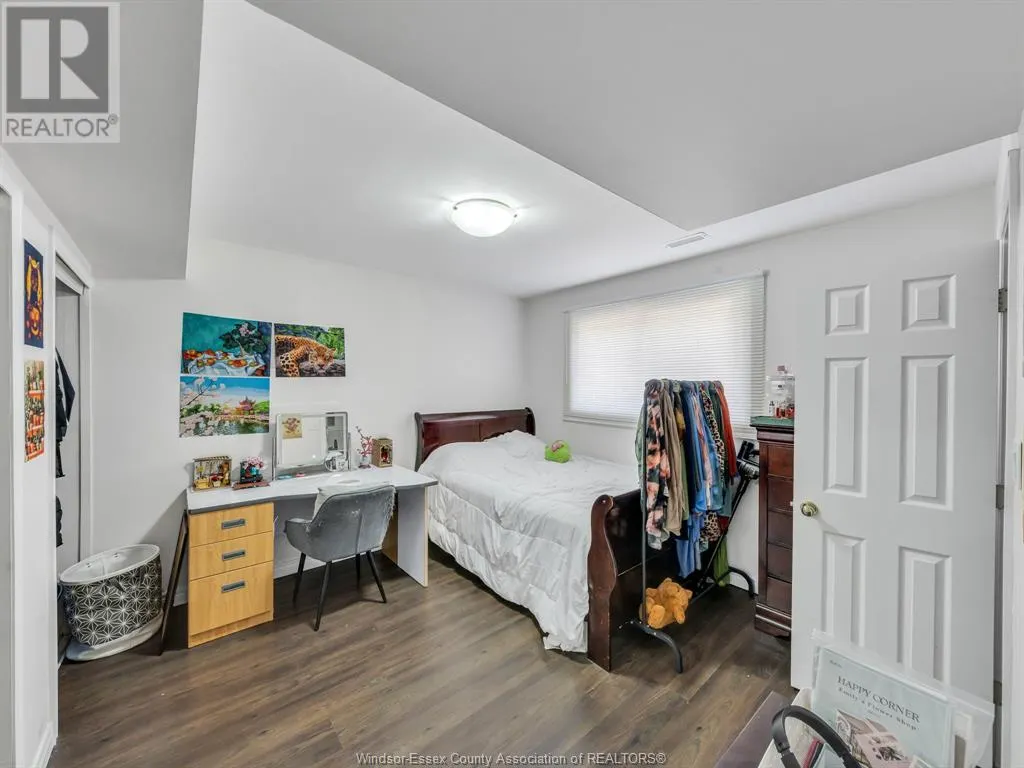 10670 LAMBETH ROAD