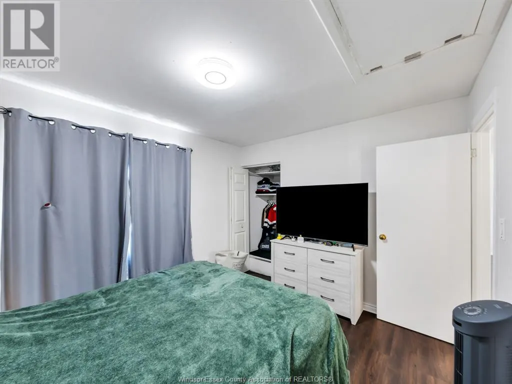 10670 LAMBETH ROAD