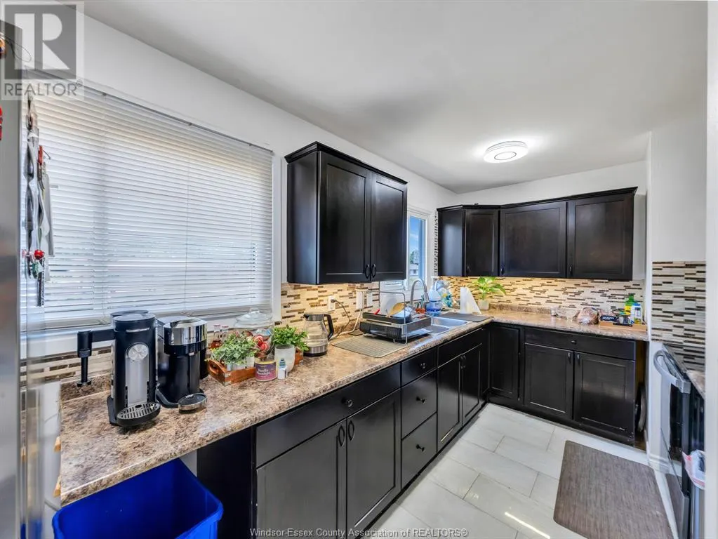 10670 LAMBETH ROAD