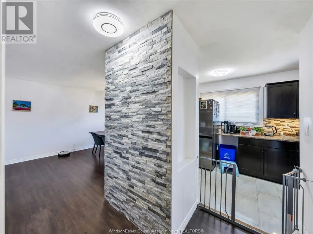 10670 LAMBETH ROAD