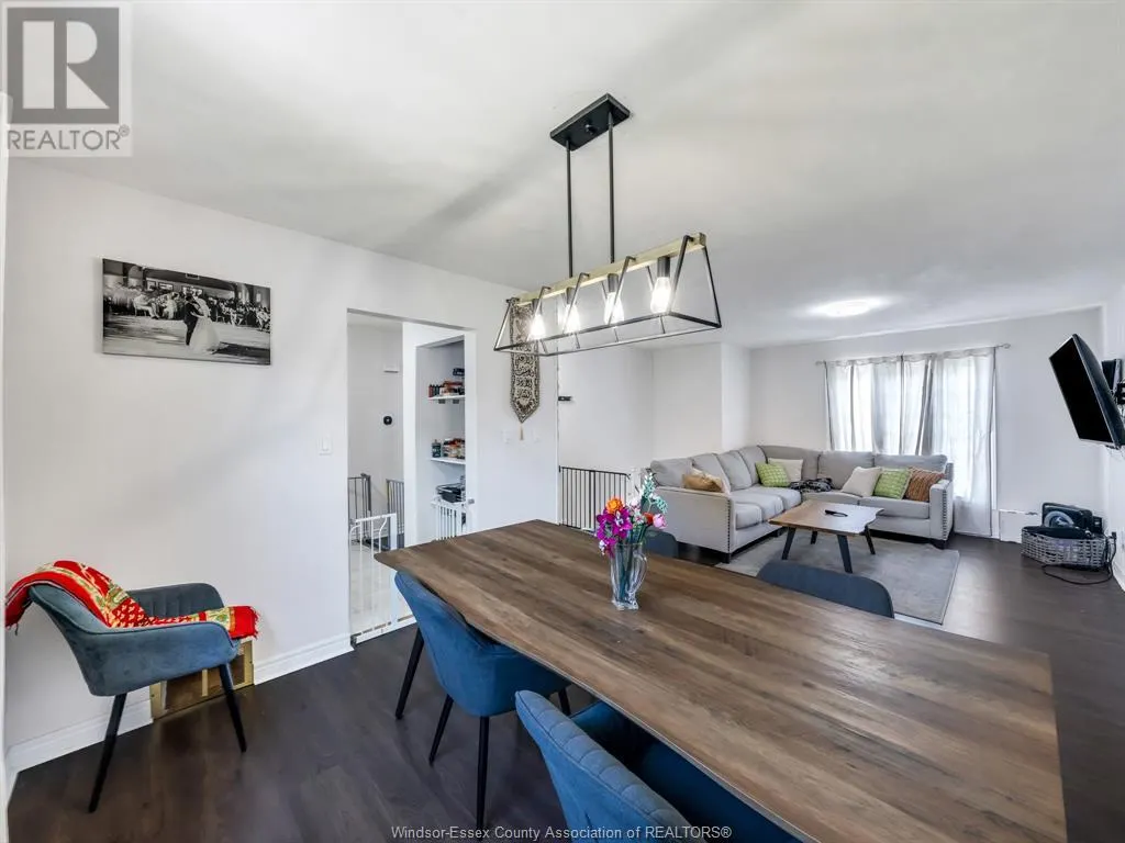 10670 LAMBETH ROAD