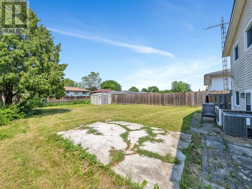10670 LAMBETH ROAD