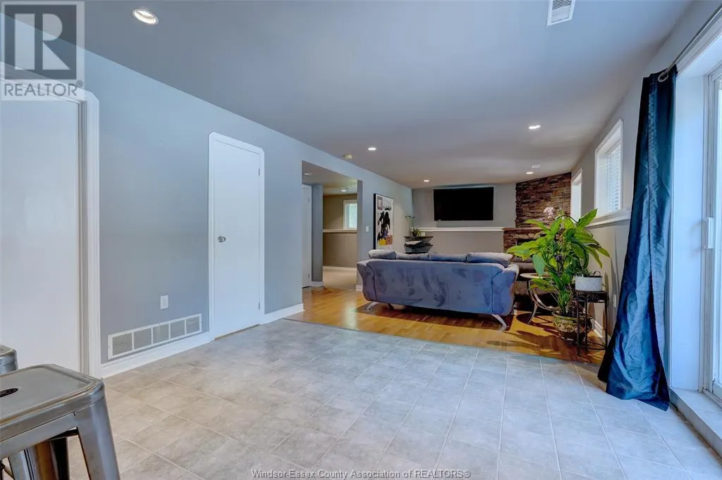12470 LITTLE RIVER