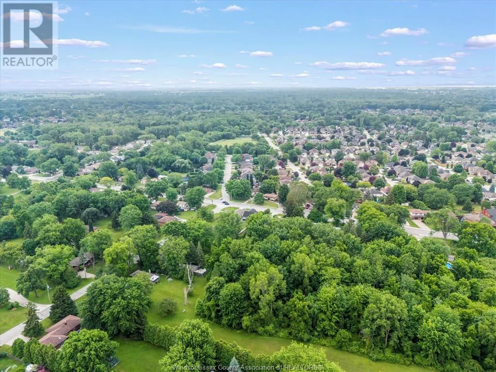 1530 SPRUCEWOOD
