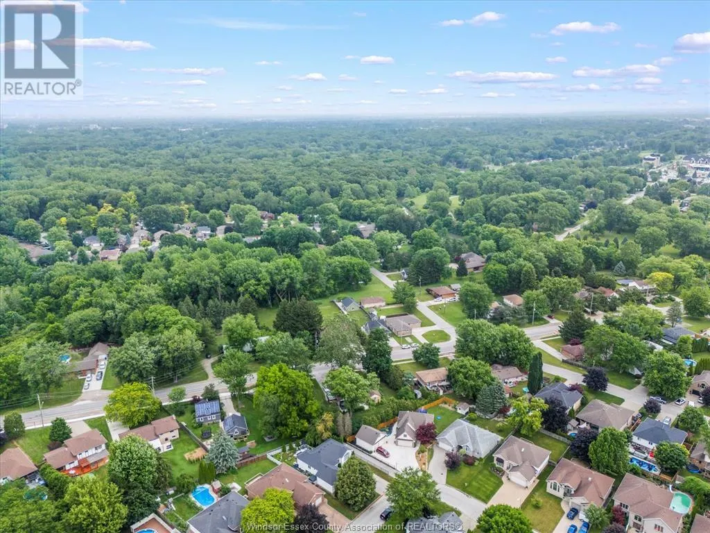 1530 SPRUCEWOOD