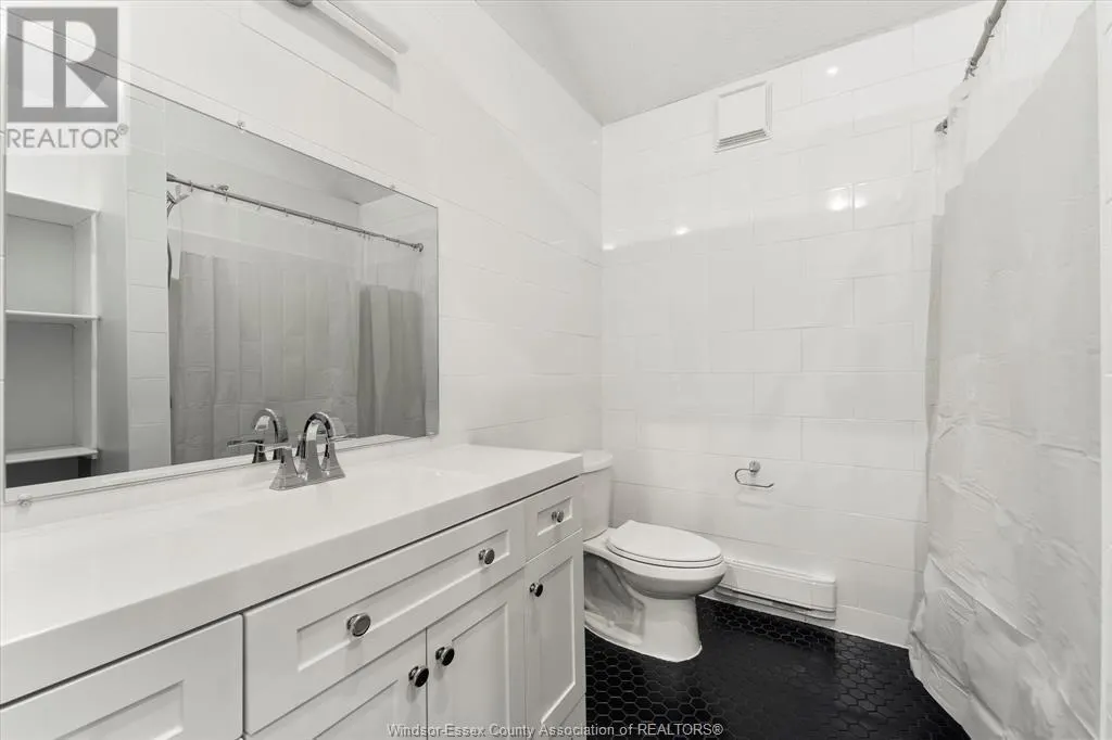 1530 SPRUCEWOOD
