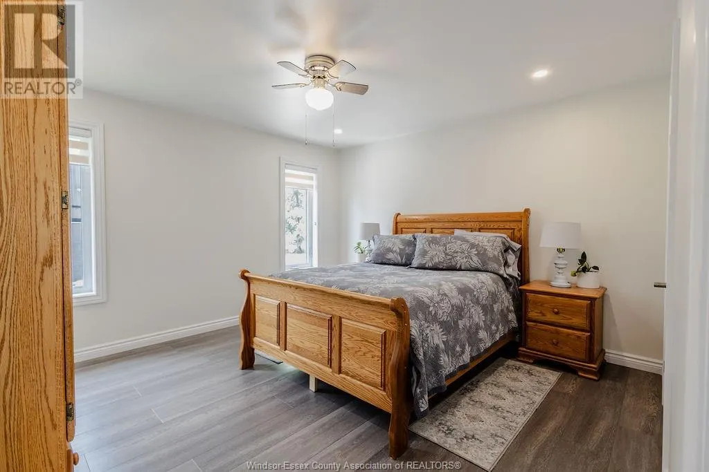 60 LITTLE STREET North
