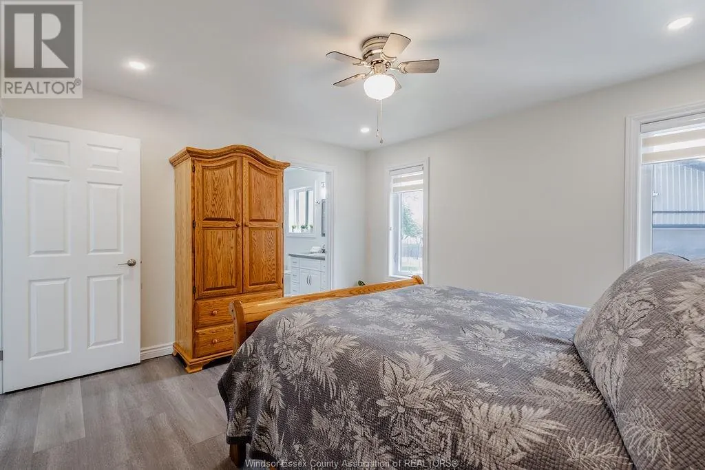 60 LITTLE STREET North