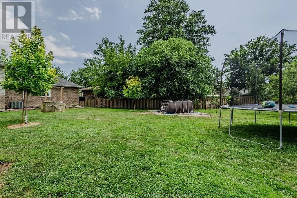 60 LITTLE STREET North