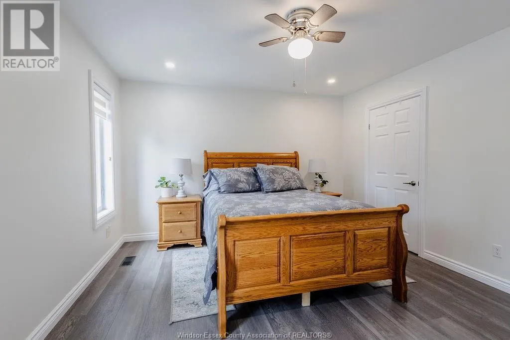 60 LITTLE STREET North