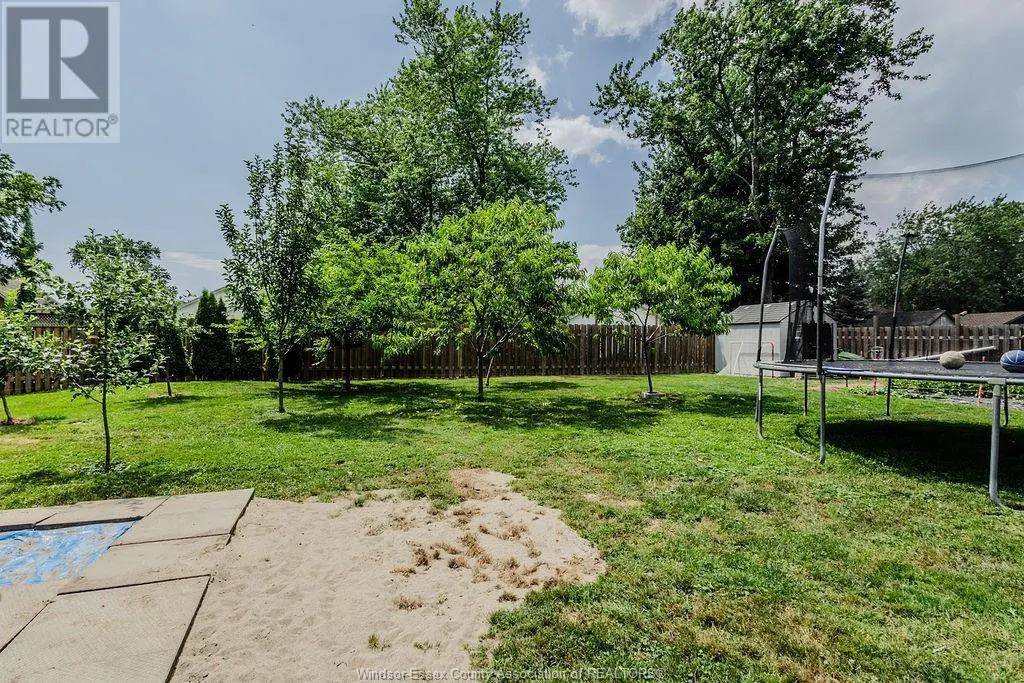 60 LITTLE STREET North