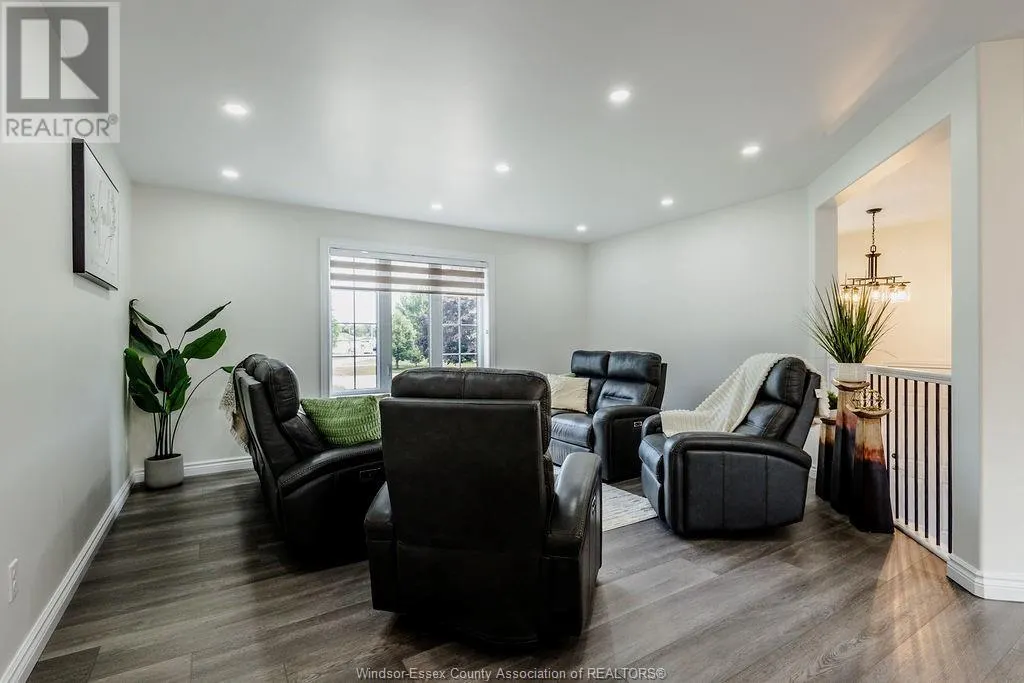 60 LITTLE STREET North