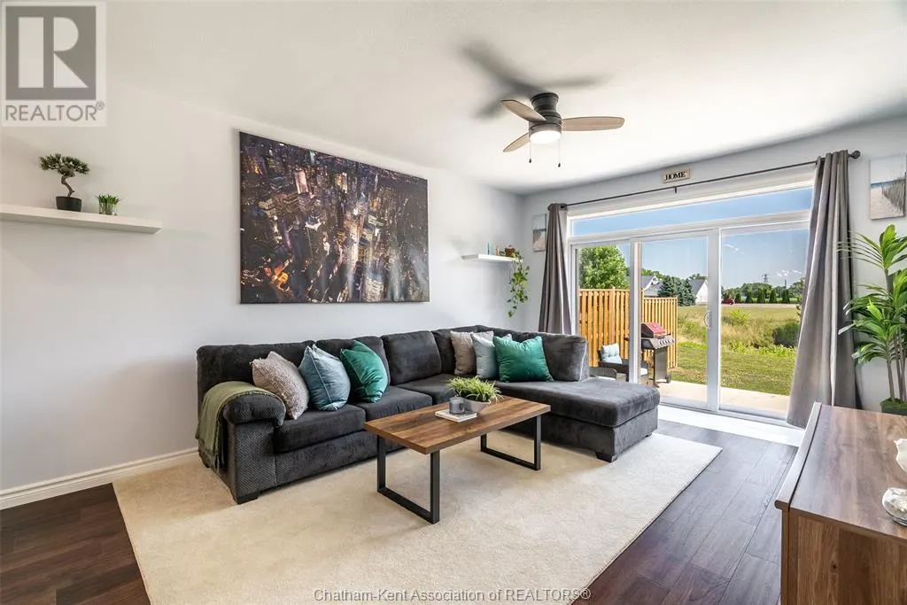 3 Jonathan STREET